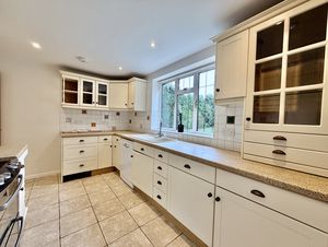 Photo 16- click for photo gallery